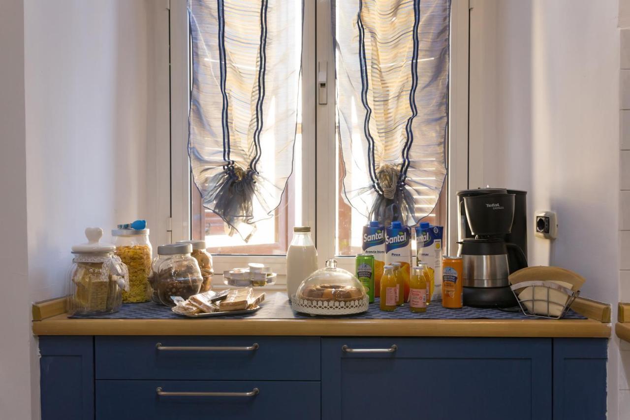 Alojamento de Acomodação e Pequeno-almoço La Finestra Di Fronte Roma