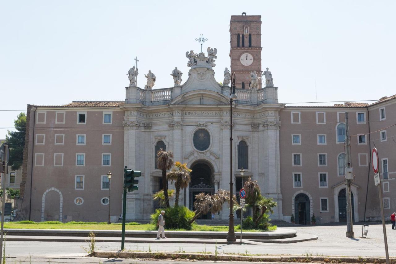 Alojamento de Acomodação e Pequeno-almoço La Finestra Di Fronte Roma